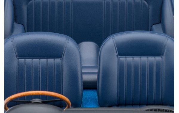 Bild 3 - Aston Martin DB5 1964 caribbean peal blue