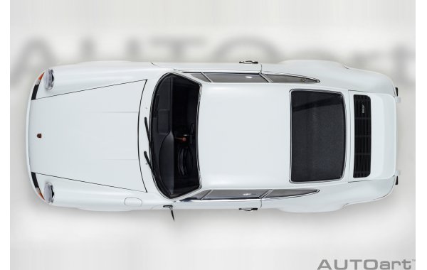 Bild 19 - Porsche 911 RS 2.7 grand prix white red stripes