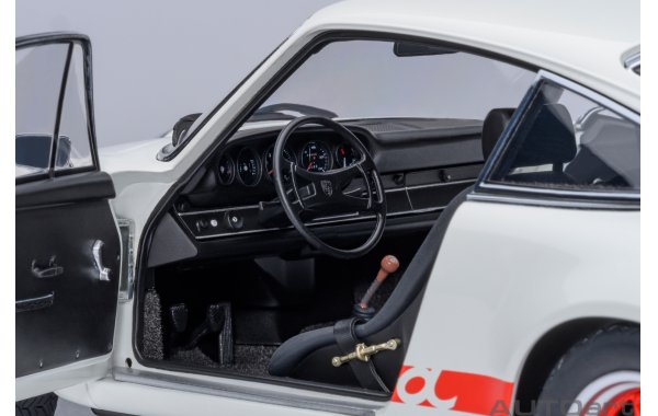 Bild 21 - Porsche 911 RS 2.7 grand prix white red stripes