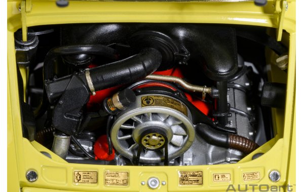 Bild 5 - Porsche 911 RS 2.7 light yellow green stripes