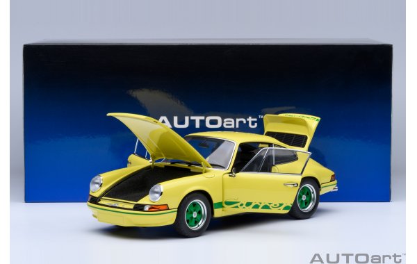 Bild 16 - Porsche 911 RS 2.7 light yellow green stripes