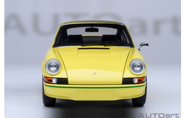 Bild 18 - Porsche 911 RS 2.7 light yellow green stripes