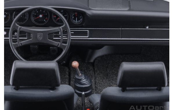 Bild 8 - Porsche 911 Carrera 2.7 RS Grand Prix white green stripes