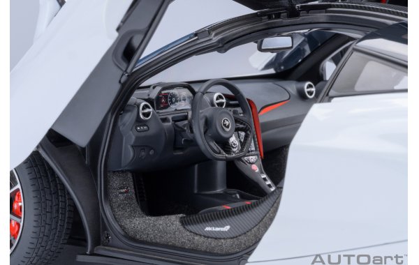 Bild 15 - McLaren 720S 2017 silicia white