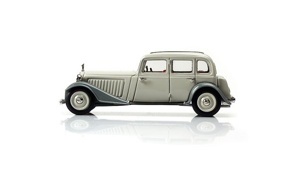 Bild 1 - Audi 225 UW Limousine