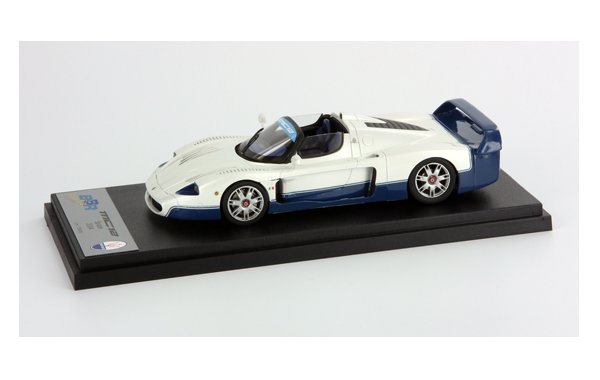 Bild 1 - Maserati MC12 Spider 2004