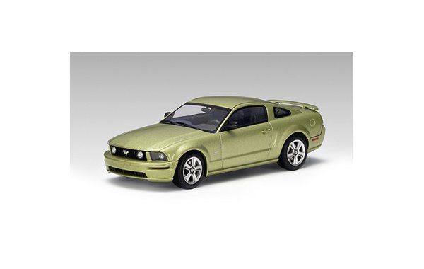 Bild 1 - Ford Mustang GT 2005