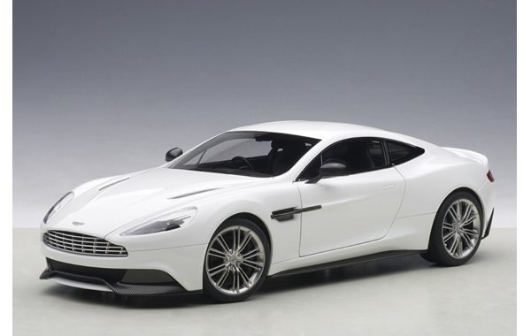 Bild 1 - Aston Martin Vanquish 2015