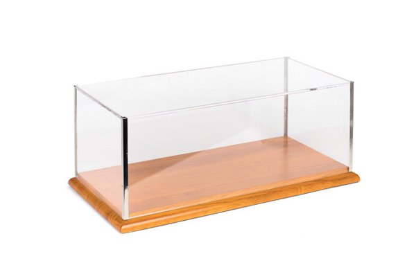 Bild 1 - Vitrine fr 1:18 Renntransporter, LKW-Modelle und Modelle im Mastab 1:12