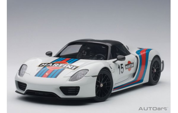Bild 1 - Porsche 918 Spyder Weissach Package 2013