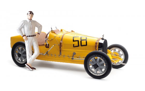 Bild 1 - Bugatti T35 Rennfahrerin Elisabeth Junek