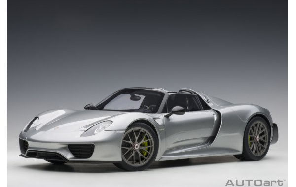 Bild 1 - Porsche 918 Spyder Weissach Package 2013