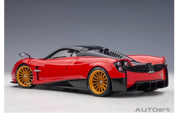 Bild 1 - Pagani Huayra Roadster 2017