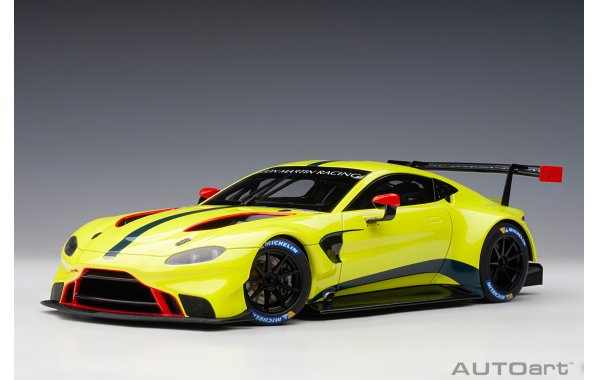 Bild 1 - Aston Martin Vantage GTE Le Mans pro 2018 Presentation Car