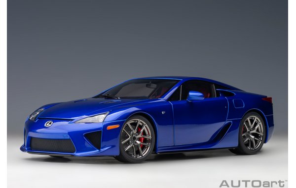 Bild 1 - Lexus LFA Pearl Blue