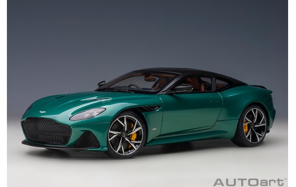 Bild 1 - Aston Martin DBS Superleggera racing green