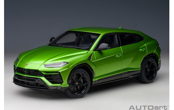 Bild 1 - Lamborghini Urus verde selvans