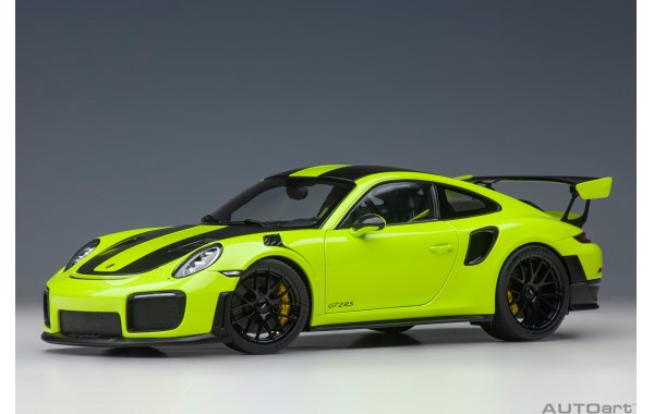 Bild 1 - Porsche 911 GT2 RS Weissach Package 2017
