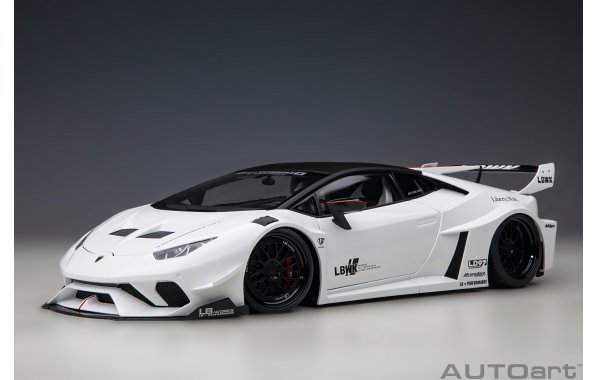 Bild 1 - Liberty Walk LB Silhouette works Huracan GT 2019