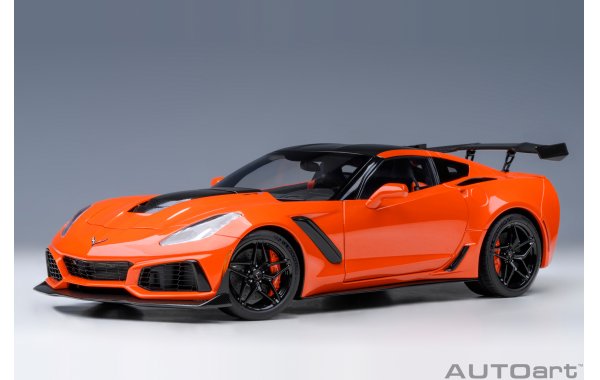 Bild 1 - Chevrolet Corvette C7 ZR1 sebring orange