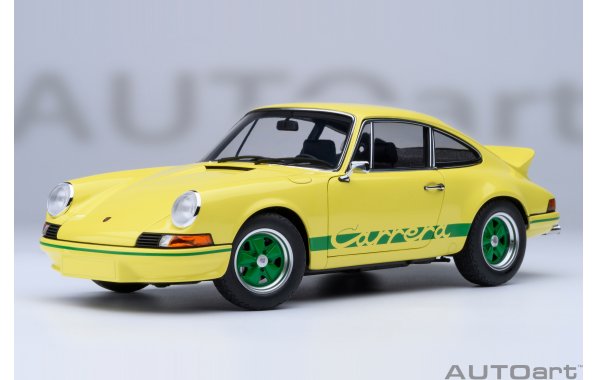 Bild 1 - Porsche 911 RS 2.7 light yellow green stripes