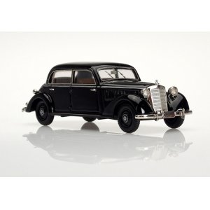 Mercedes Benz 230 Limousine W153