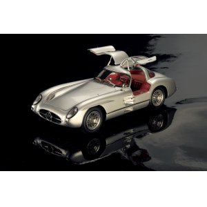 Mercedes Benz 300 SLR Uhlenhaut Coupe