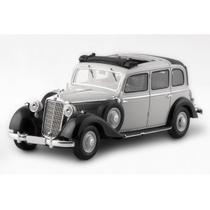 Mercedes-Benz 260D Pullmann Landaulet