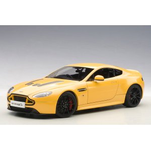 Aston Martin V12 Vantage S 2015