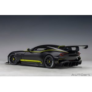 Aston Martin Vulcan 2015