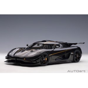 Koenigsegg One 1 clear carbon
